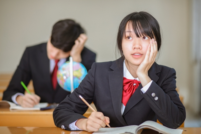 発達障害 疲れやすい 学校 対策